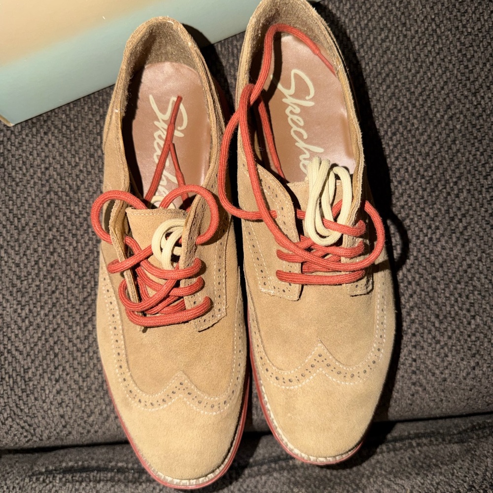 Skechers Tan Suede Oxfords women size 10 - Picture 3 of 5